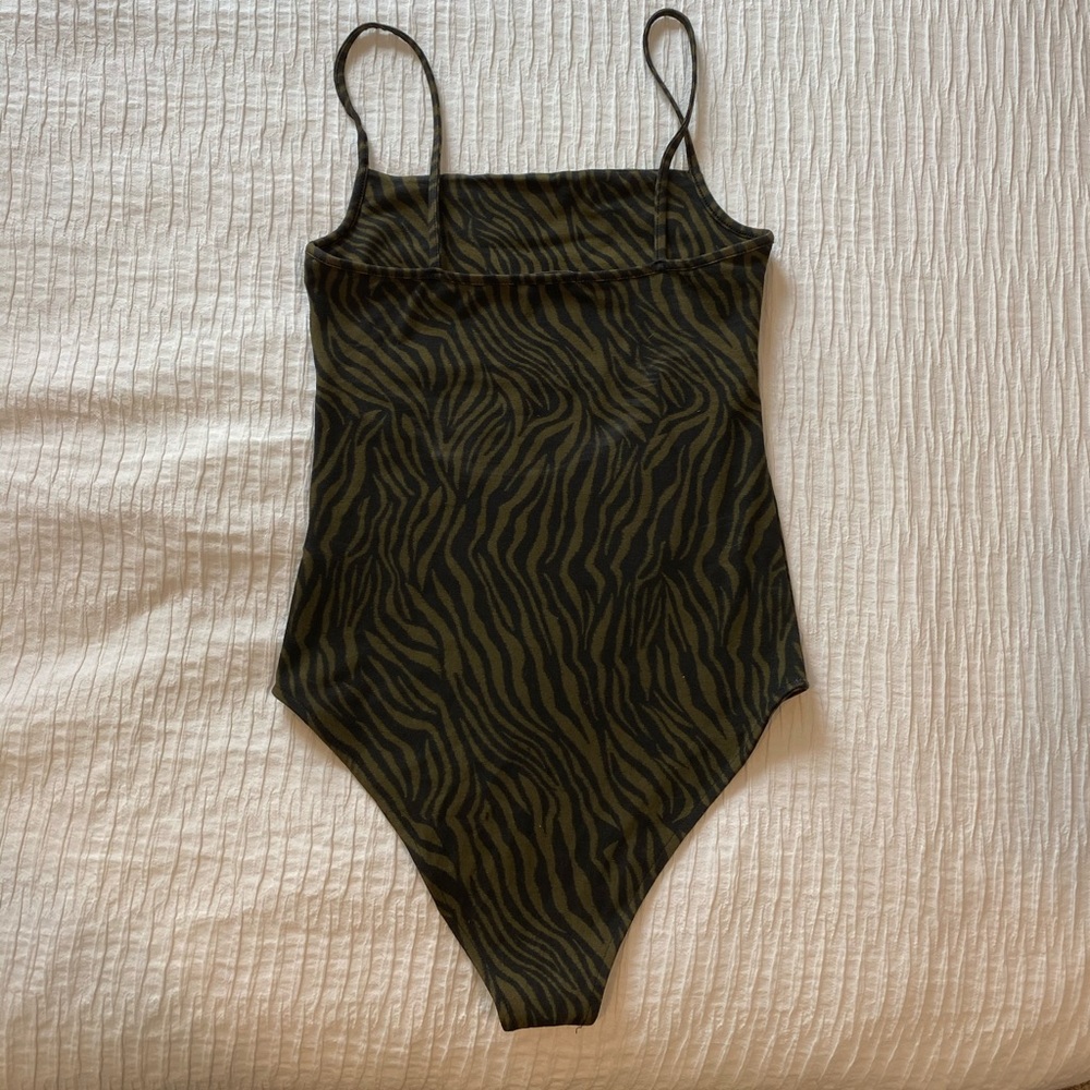 body suit - Picture 2 of 3